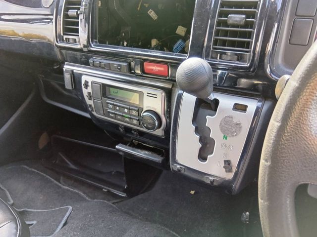 TOYOTA REGIUSACE VAN 2WD 2015 Image 31