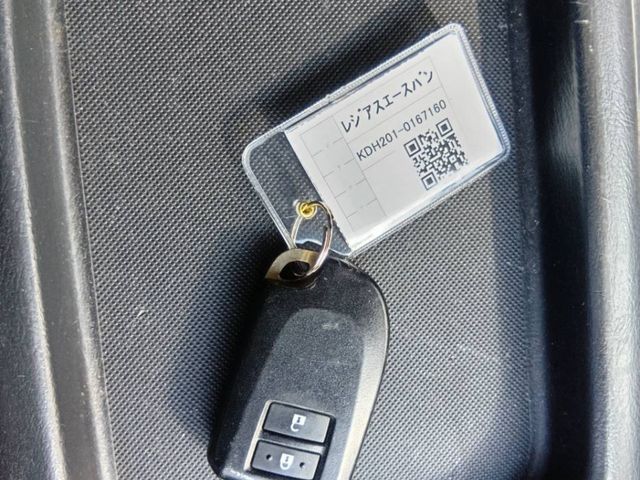 TOYOTA REGIUSACE VAN 2WD 2015 Image 31