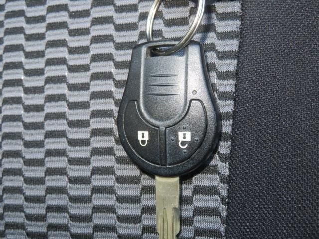 NISSAN MARCH 2017 Image 31