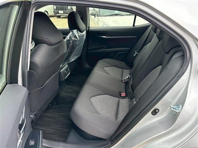 TOYOTA CAMRY HYBRID 2020 Image 31