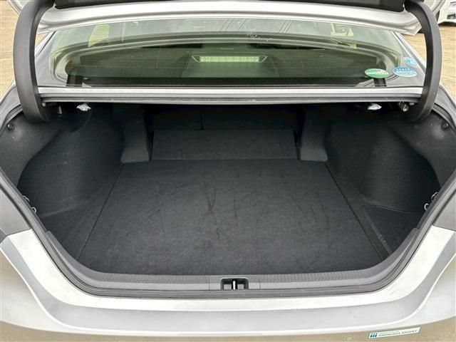 TOYOTA CAMRY HYBRID 2020 Image 31