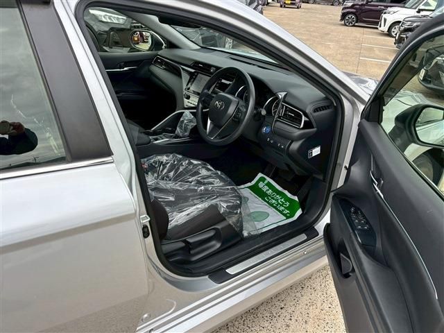 TOYOTA CAMRY HYBRID 2020 Image 31