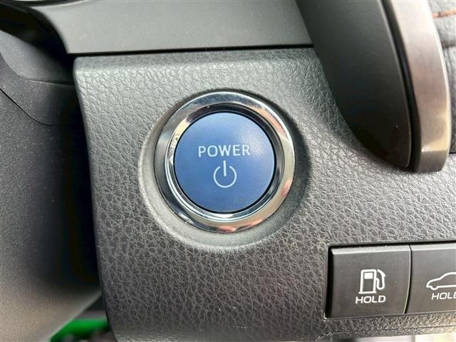 TOYOTA CAMRY HYBRID 2020 Image 31