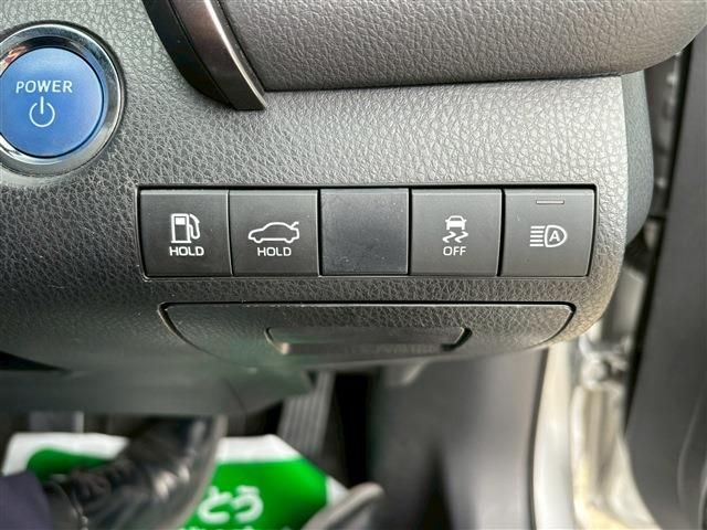 TOYOTA CAMRY HYBRID 2020 Image 31