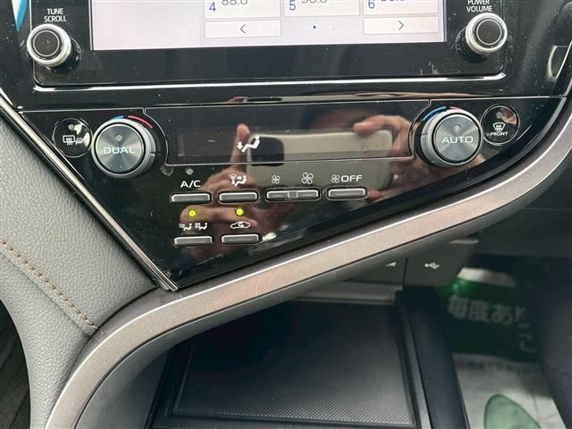 TOYOTA CAMRY HYBRID 2020 Image 31