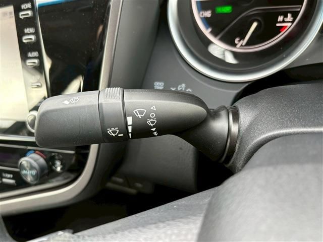 TOYOTA CAMRY HYBRID 2020 Image 31