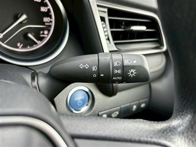 TOYOTA CAMRY HYBRID 2020 Image 31