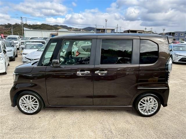 HONDA N BOX CUSTOM 2022 Image 31