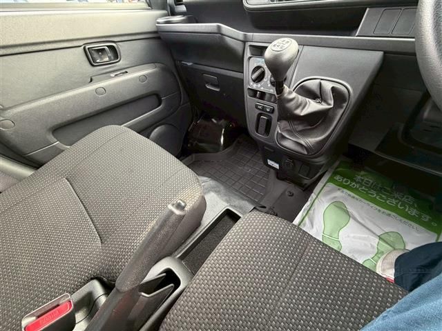 DAIHATSU HIJET CARGO 2021 Image 31