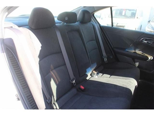 HONDA ACCORD HYBRID 2015 Image 31