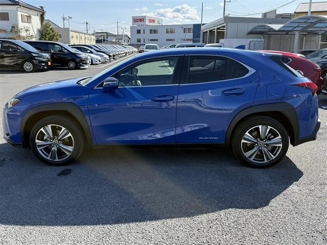 TOYOTA LEXUS UX300E 2021 Image 31