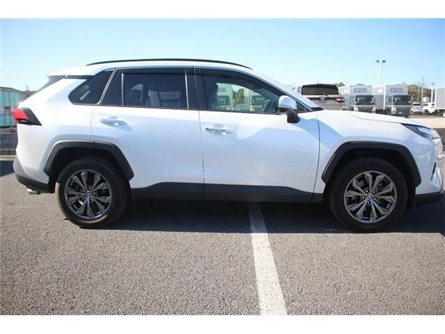 TOYOTA RAV4 HYBRID 4WD 2022 Image 31