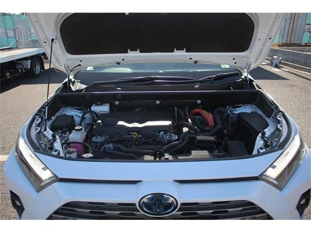 TOYOTA RAV4 HYBRID 4WD 2022 Image 31