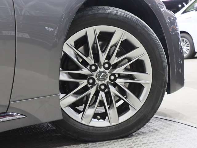 TOYOTA LEXUS LS500 2018 Image 31