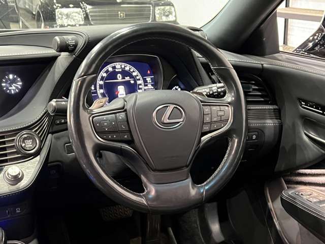 TOYOTA LEXUS LS500 2018 Image 31