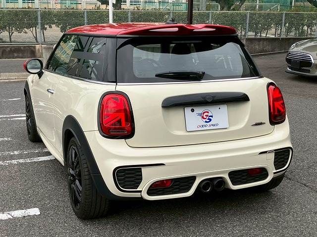 BMW MINI 2018 Image 31