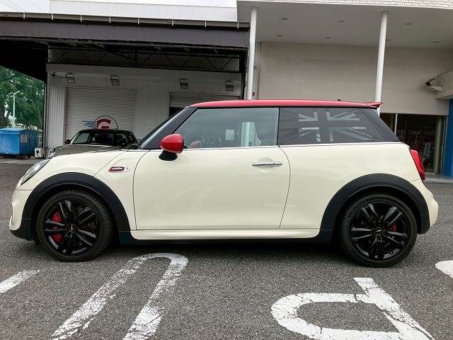 BMW MINI 2018 Image 31