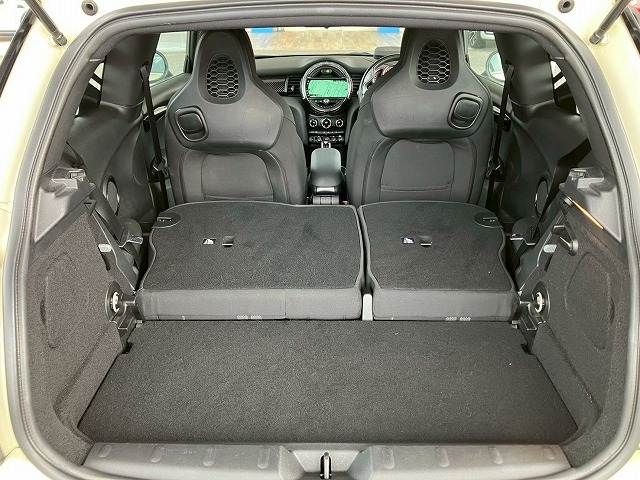 BMW MINI 2018 Image 31