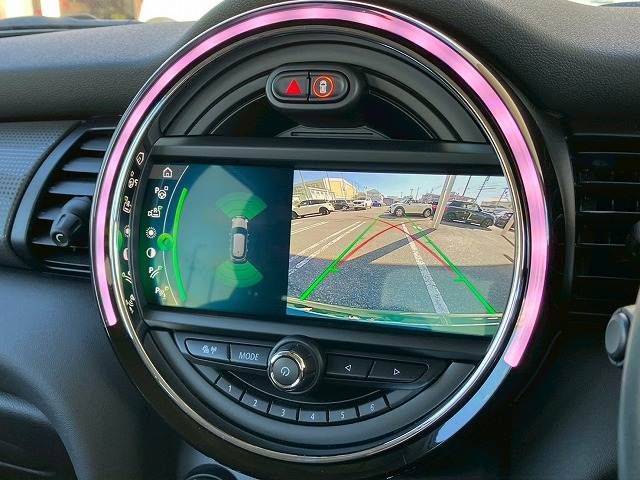 BMW MINI COOPER D 5DOOR 2021 Image 31