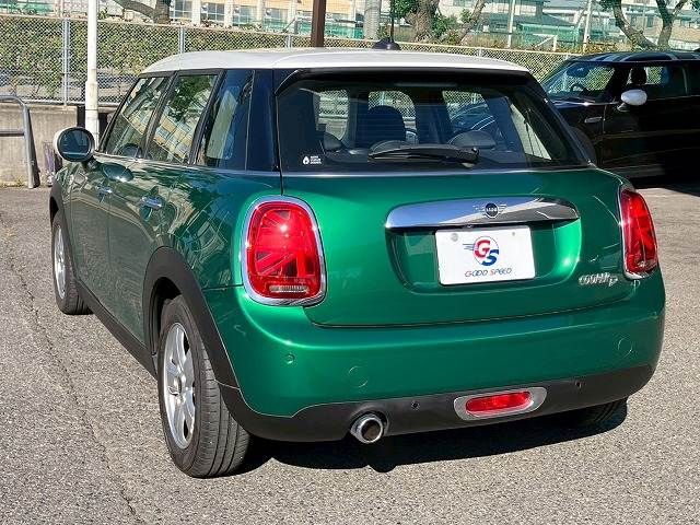 BMW MINI COOPER D 5DOOR 2021 Image 31