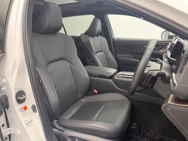 TOYOTA CROWN SEDAN HYBRID 2025 Image 31