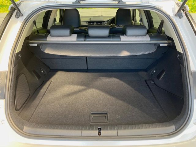 TOYOTA LEXUS CT200H 2017 Image 31