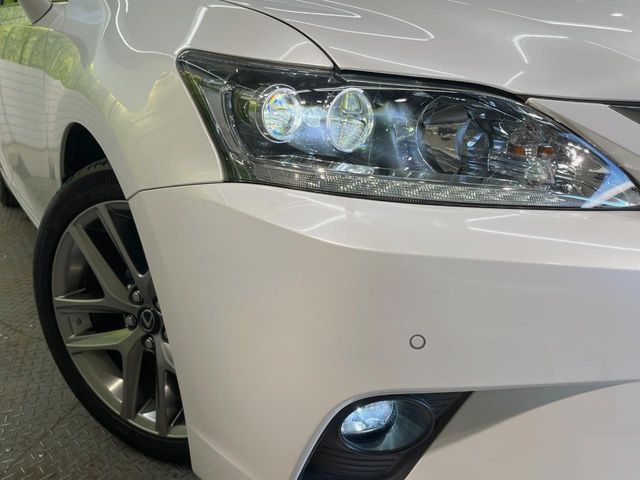 TOYOTA LEXUS CT200H 2017 Image 31