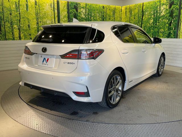 TOYOTA LEXUS CT200H 2017 Image 31
