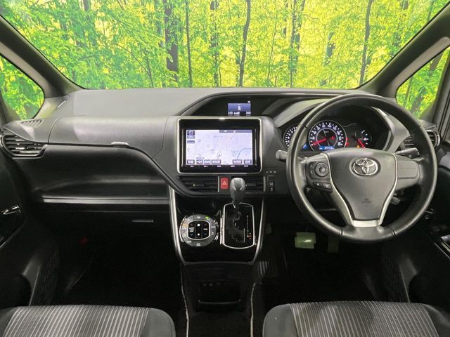 TOYOTA VOXY 4WD 2018 Image 31