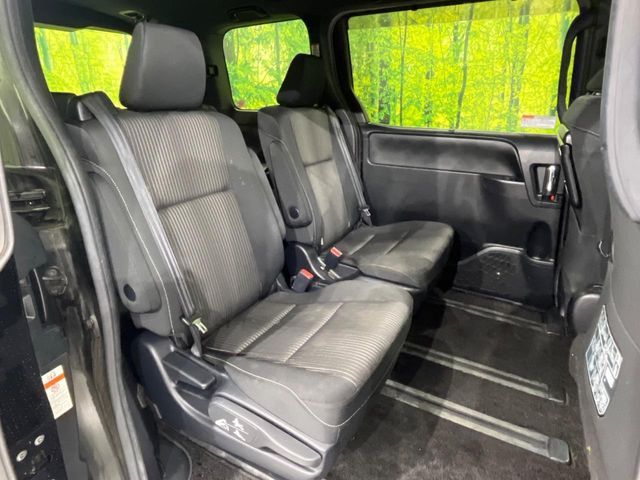 TOYOTA VOXY 4WD 2018 Image 31