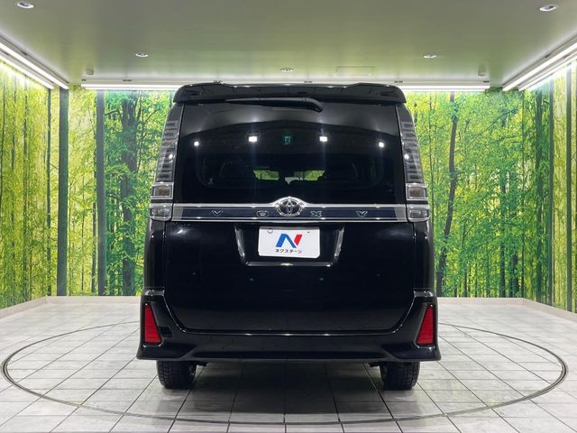 TOYOTA VOXY 4WD 2018 Image 31