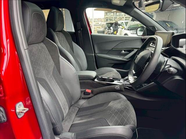 PEUGEOT 2008 2020 Image 31