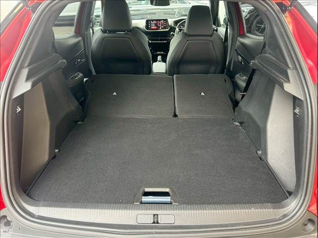 PEUGEOT 2008 2020 Image 31