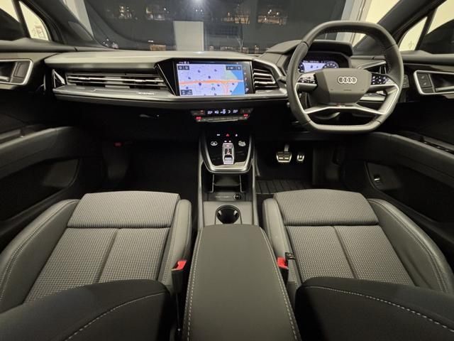 AUDI Q4 E-TRON 2024 Image 31