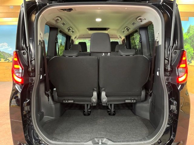 TOYOTA NOAH 2024 Image 31