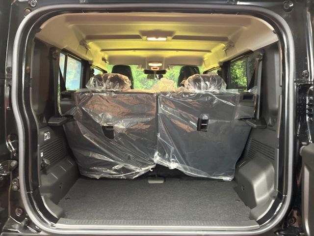 SUZUKI JIMNY NOMADE 2025 Image 31