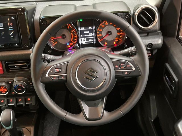 SUZUKI JIMNY NOMADE 2025 Image 31