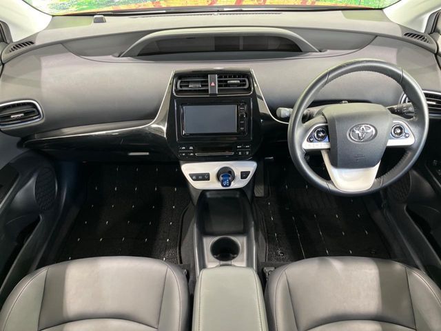 TOYOTA PRIUS 2016 Image 31