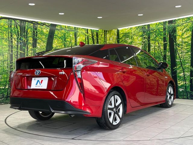 TOYOTA PRIUS 2016 Image 31