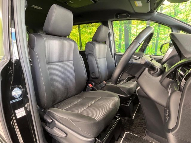 TOYOTA VOXY 2019 Image 31