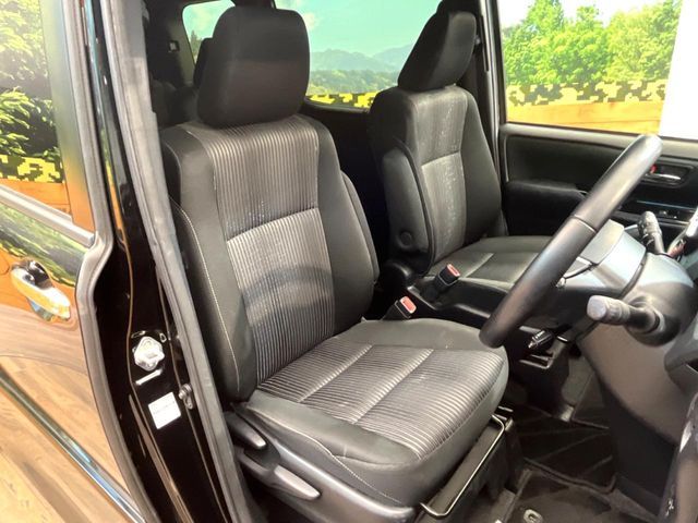 TOYOTA VOXY 2019 Image 31