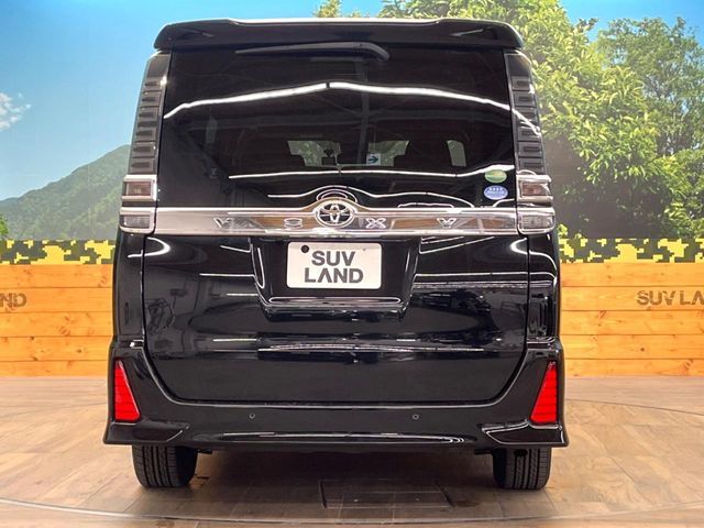 TOYOTA VOXY 2019 Image 31