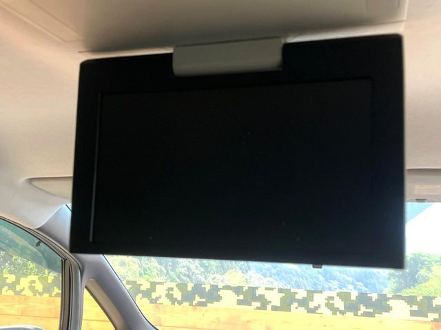 TOYOTA VOXY 2016 Image 31