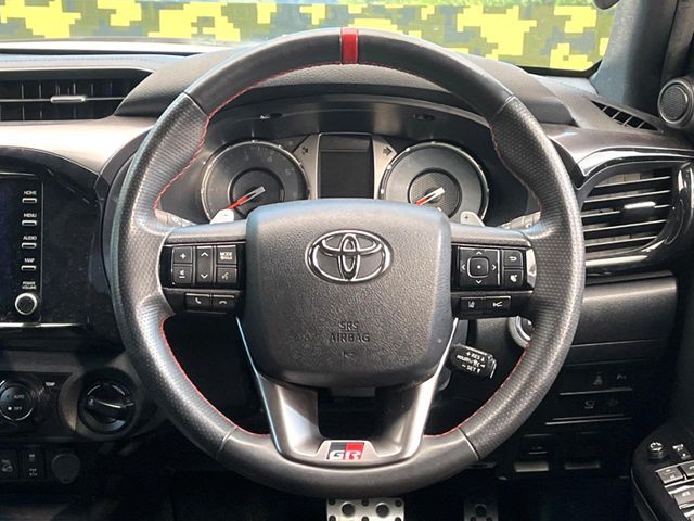 TOYOTA HILUX 4WD 2023 Image 31