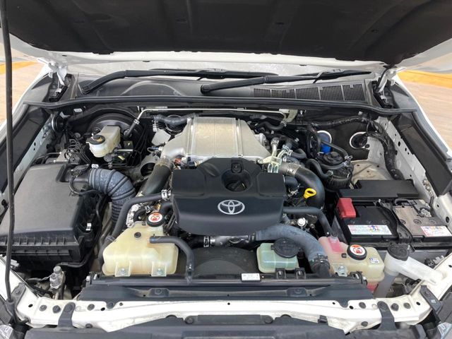 TOYOTA HILUX 4WD 2023 Image 31