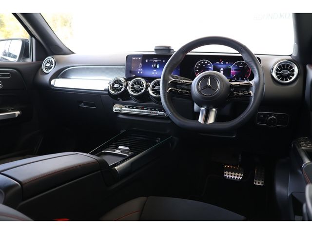 MERCEDES BENZ GLB 2024 Image 31