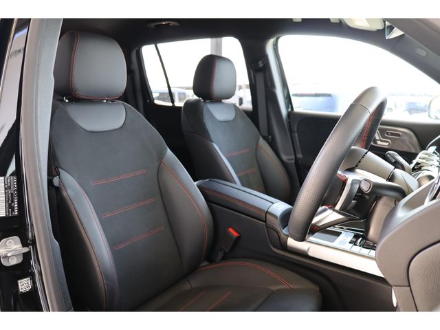 MERCEDES BENZ GLB 2024 Image 31