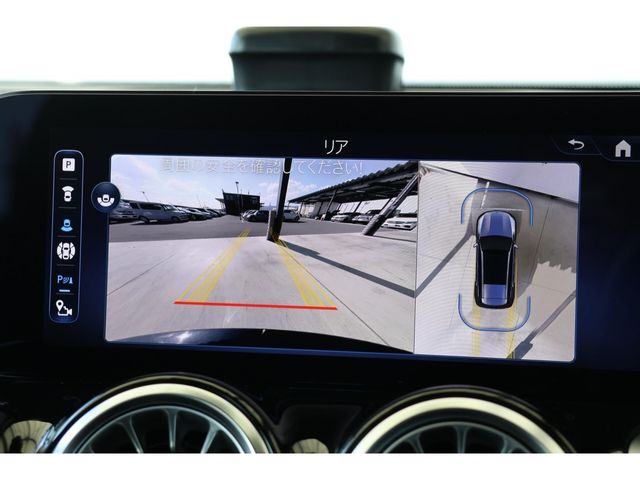 MERCEDES BENZ GLB 2024 Image 31