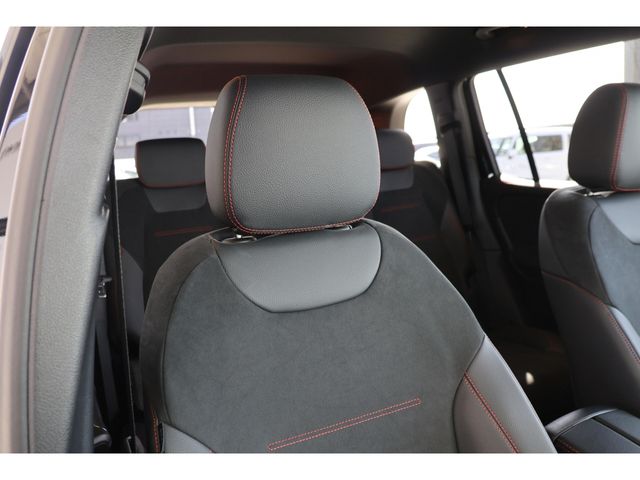 MERCEDES BENZ GLB 2024 Image 31