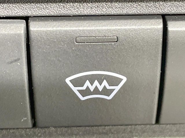 TOYOTA YARIS CROSS HYBRID 2025 Image 31